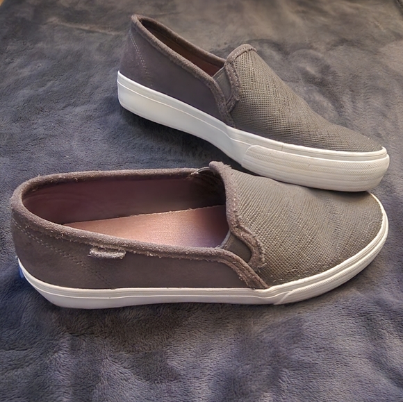 Women's KEDS Double Decker Canvas Slip On Sneaker, size 9, gray - Picture 4 of 6